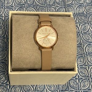 BRAND NEW NEVER WORN MICHAEL KORS WATCH